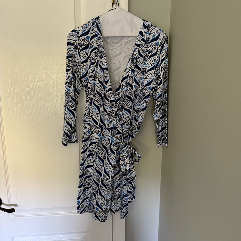 Lilly Pulitzer Navy and White Floral Dress